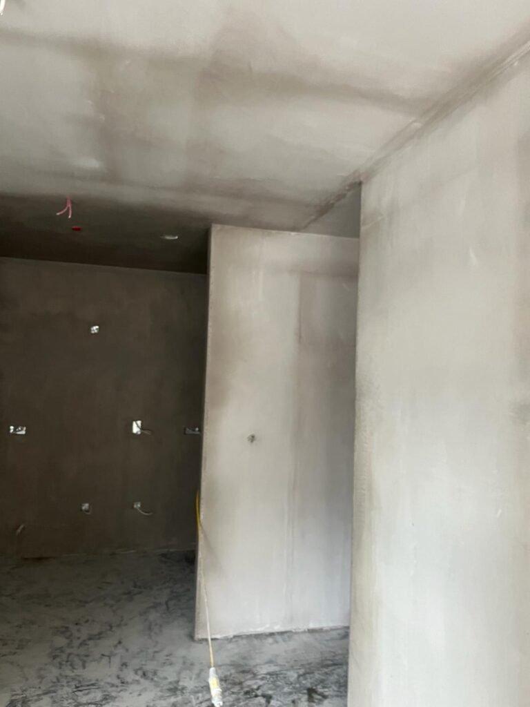 Plaster crack repair Dublin — wall restoration by Causani Plastering